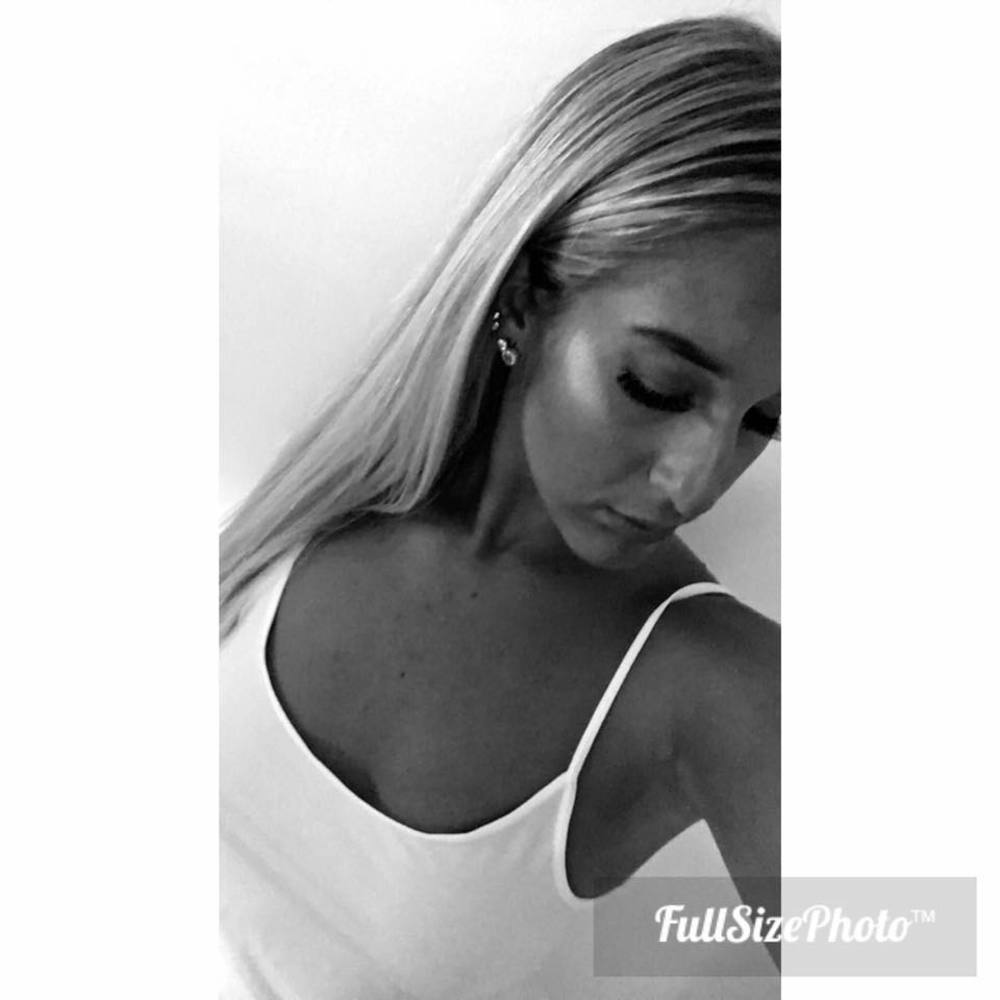 Meet your Posher, Chloe