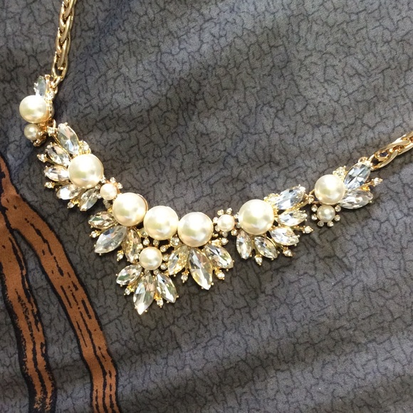 Banana republic necklace - Picture 2 of 4
