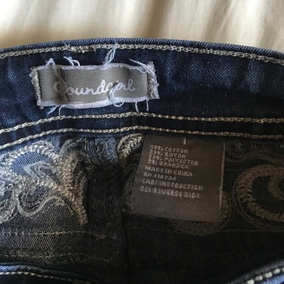 Jeans - Picture 3 of 5