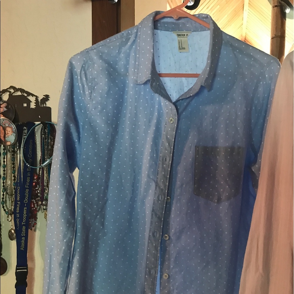 Button up Blouses - Picture 2 of 5