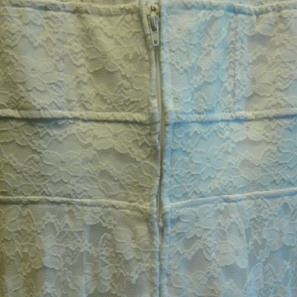 Dress - Picture 4 of 5