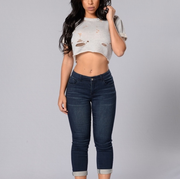 Fashion Nova Tops - Fashion Nova Distressed crop top