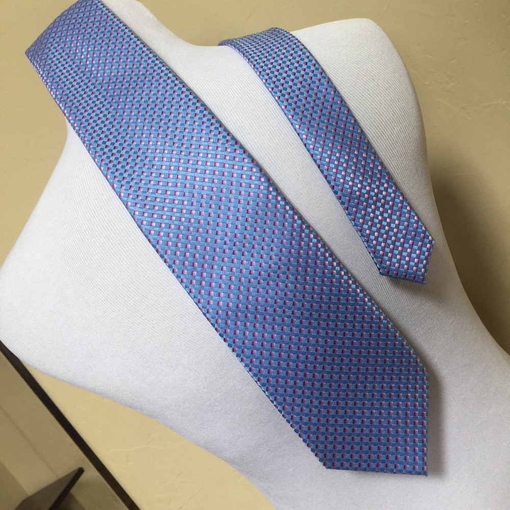 Men's pink /powder blue Thomas Nash tie