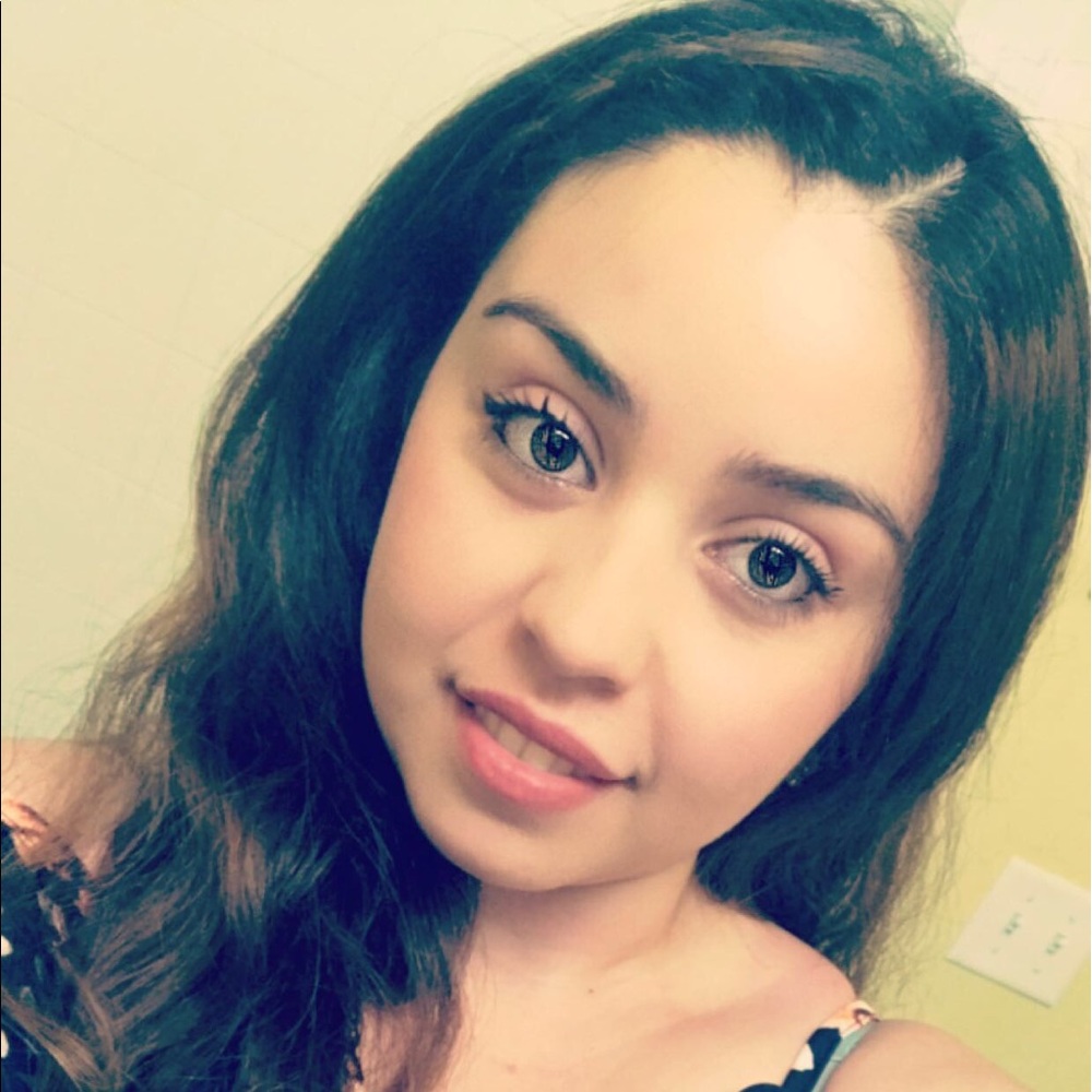 Meet your Posher, Jessica