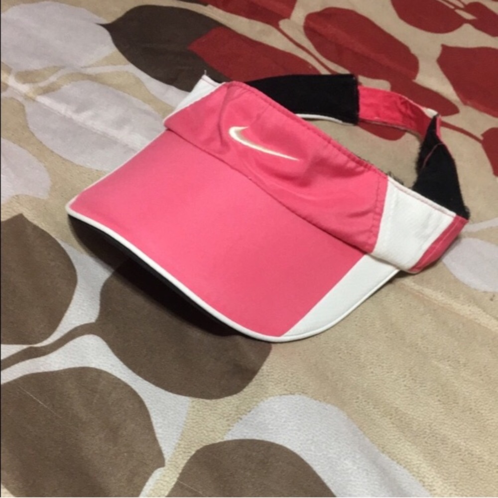 NIKE tennis hat!!