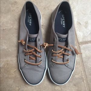 Sperry Top-sided Slip ons