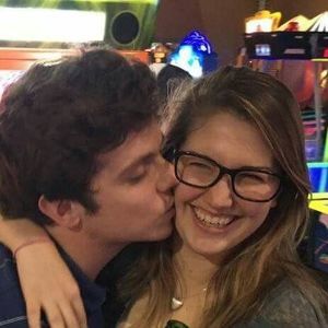 Meet your Posher, Becca