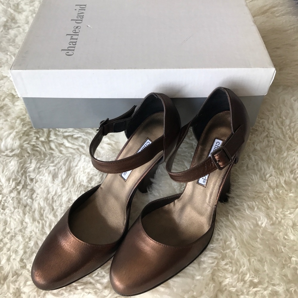 NEW Charles David heels, bronze/brown, size 7