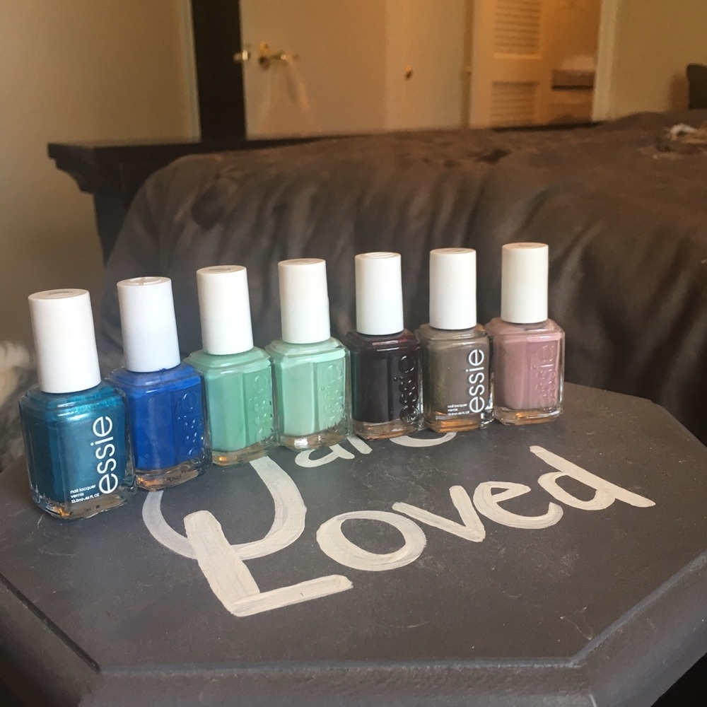 Bundle of Essie Nail Polishes