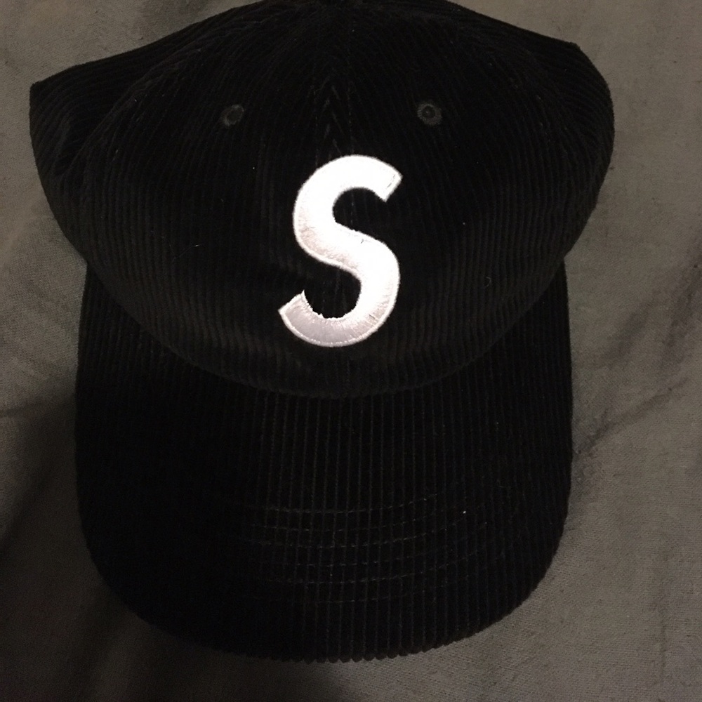 Supreme Black cord S Logo