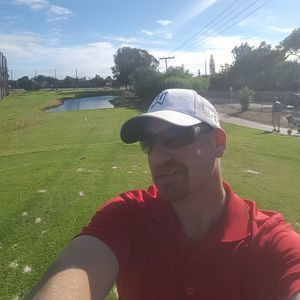 Meet your Posher, Troy