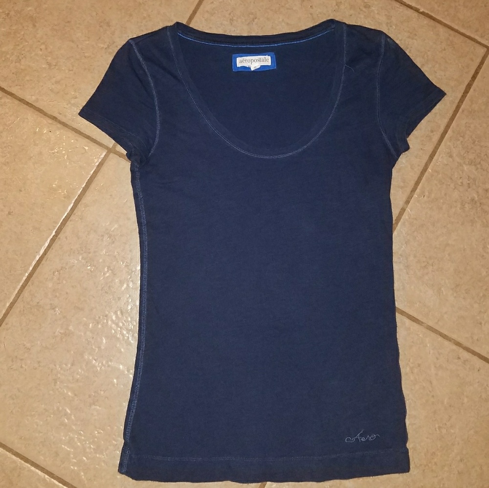 Aeropostale brand shirt size Medium