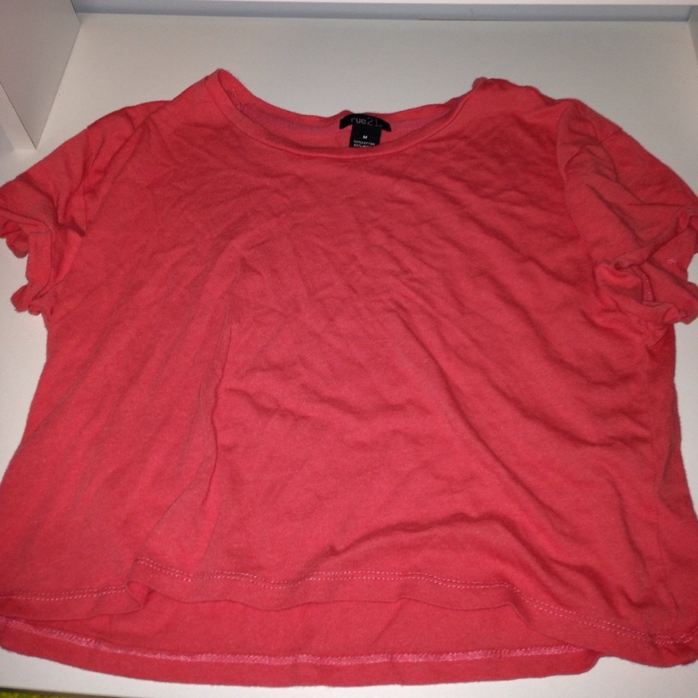Rue21 crop-top shirt