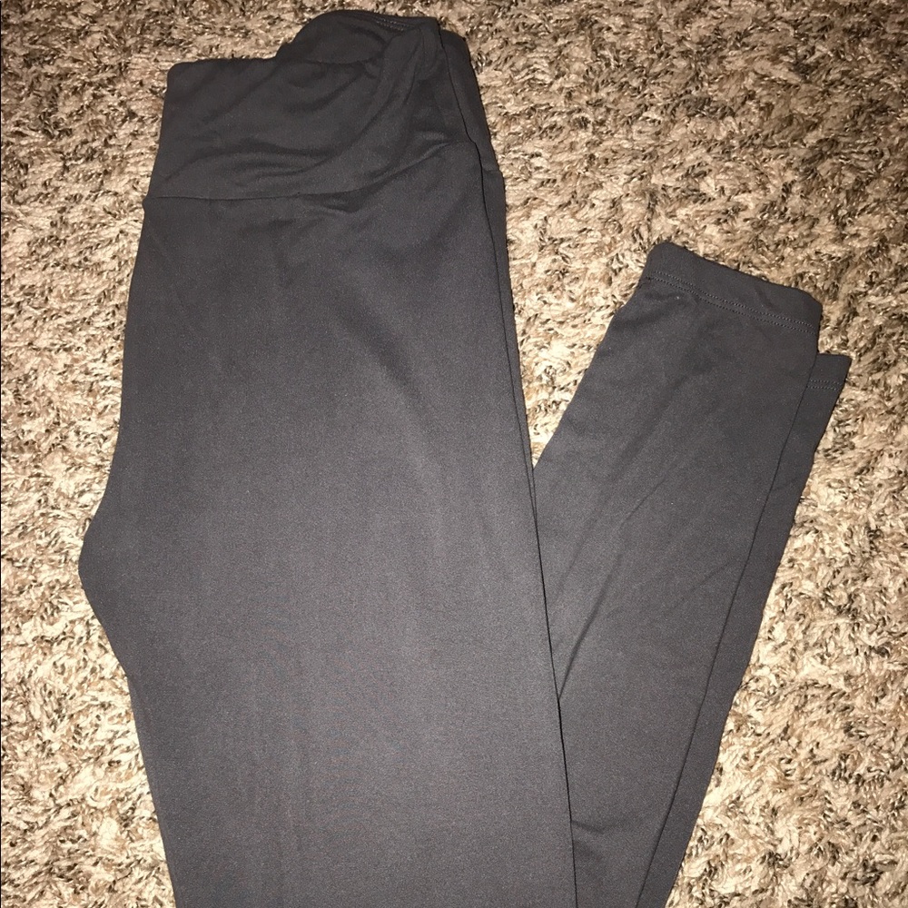 EUC Dark Grey LLR OS Leggings