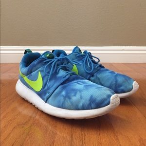 Nike Roshe Run (Blue Marble)