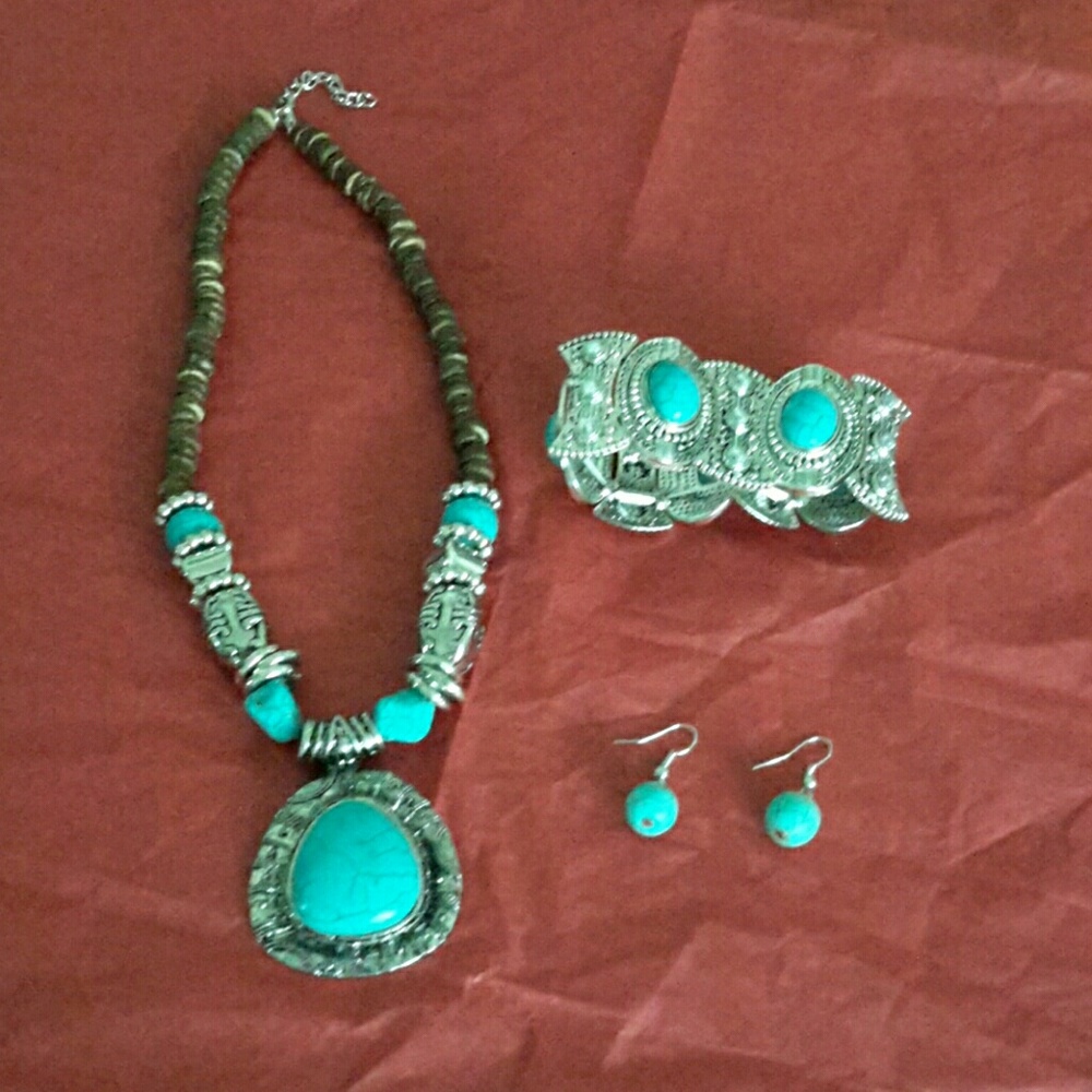 Turquoise set,, really NICE., New