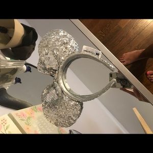 Authentic Disney parks Minnie Ears