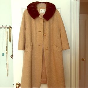 Final price drop!! Vintage tweed & fur coat