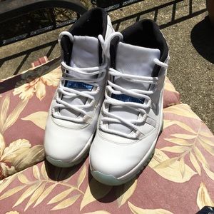 Men's Retro Air Jordan 11's