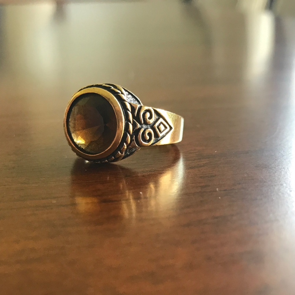 NWOT Lia Sophia Ring