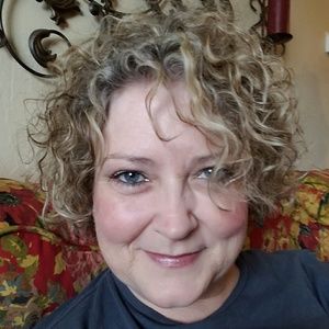 Meet your Posher, Shawna