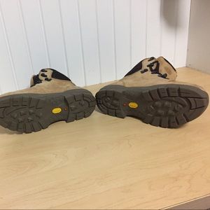 Tecnica Hiking Gortex Vibram boots!