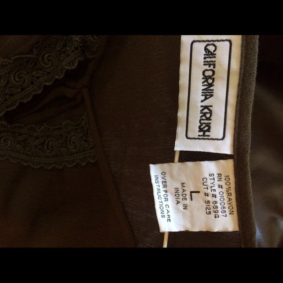 California Krush short sleeve rayon Dk olive top - Picture 4 of 4