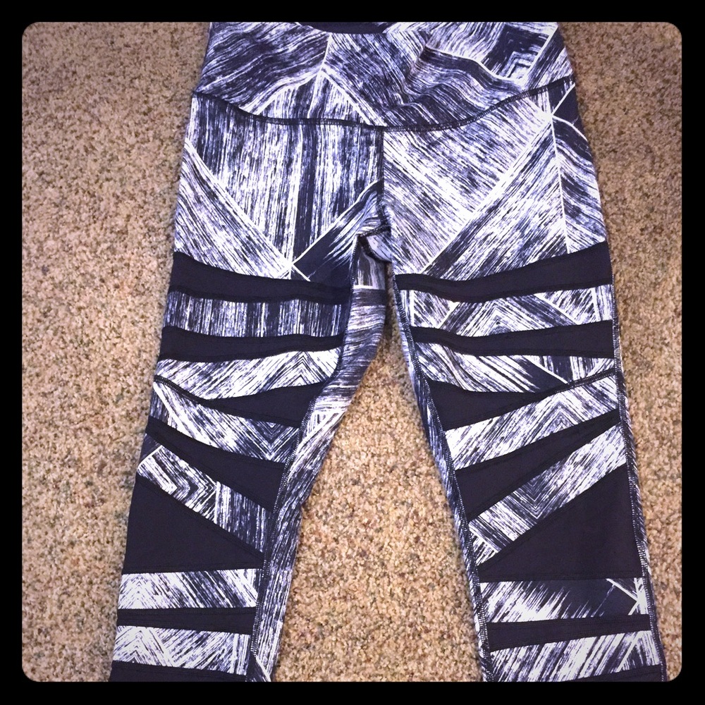 Lululemon cutout 7/8 pant