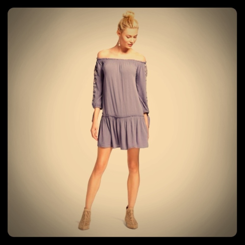 Women's Xhilaration Embroidered Off Shoulder