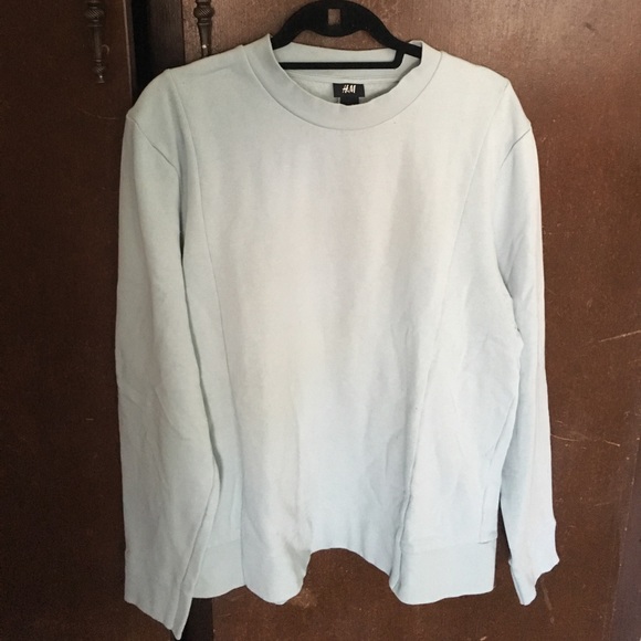 H&M Sweatshirt - Picture 1 of 5