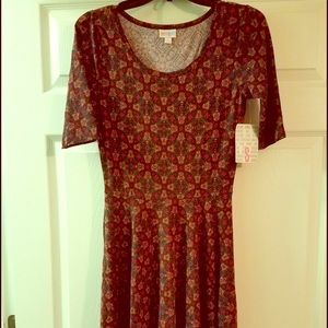 NWT Lularoe Nicole Dress Size Small