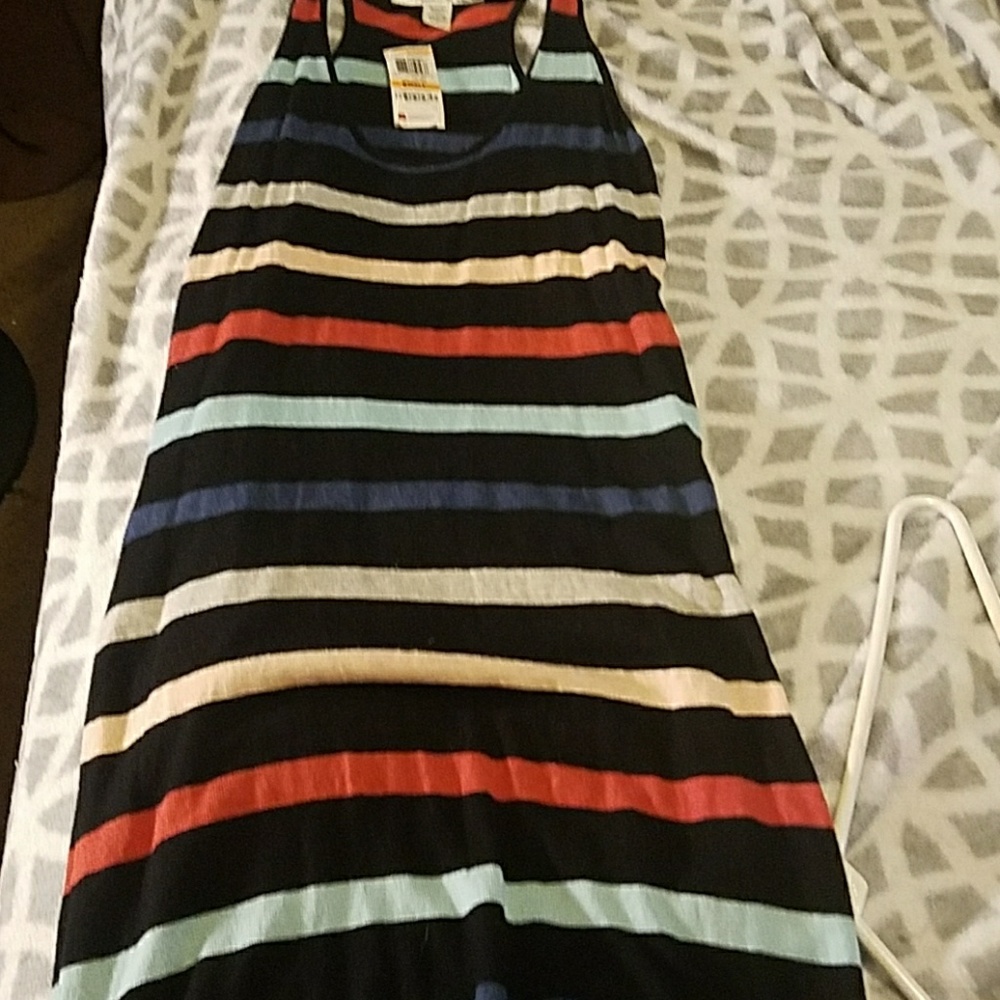 Dress - Picture 2 of 4