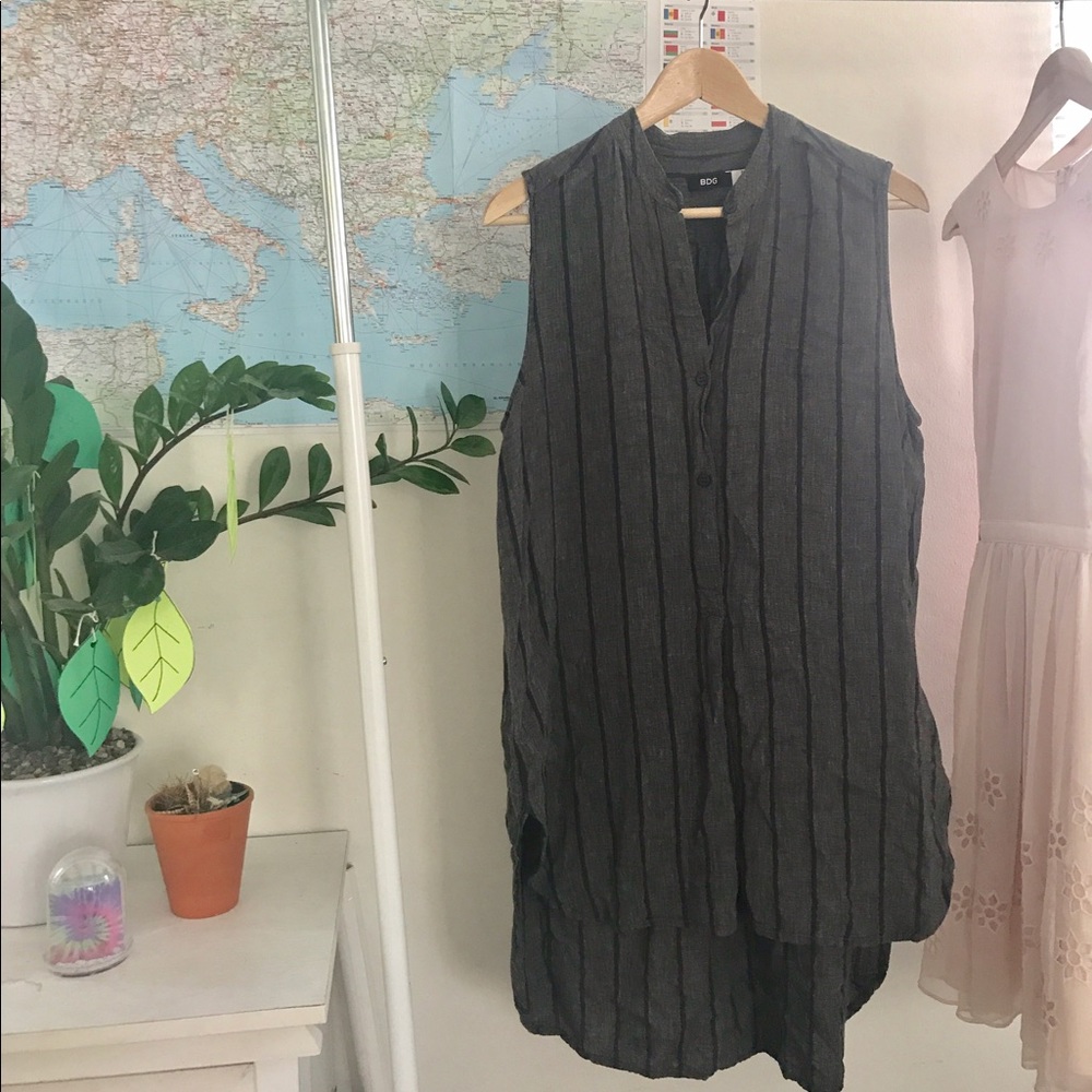 URBAN OUTFITTERS • Grey Striped Button up dress