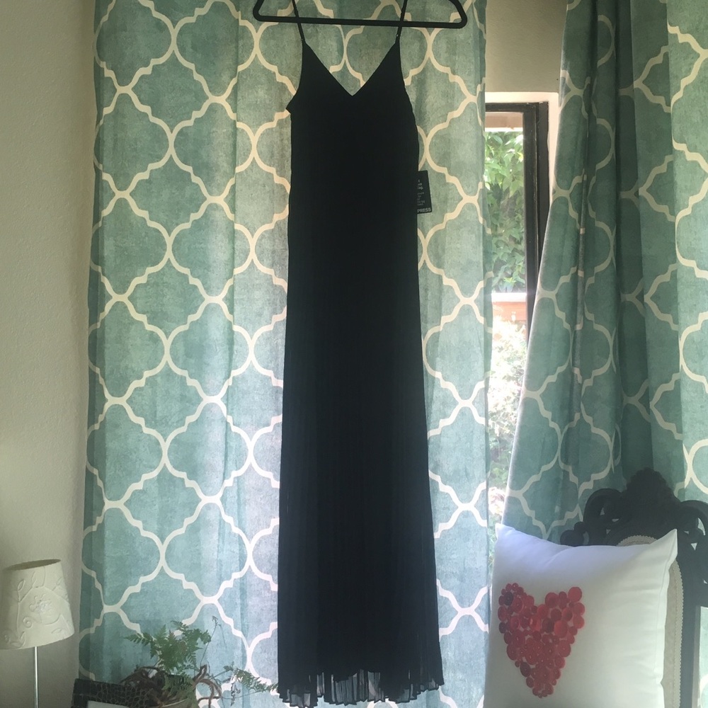 Express V neck maxi dress