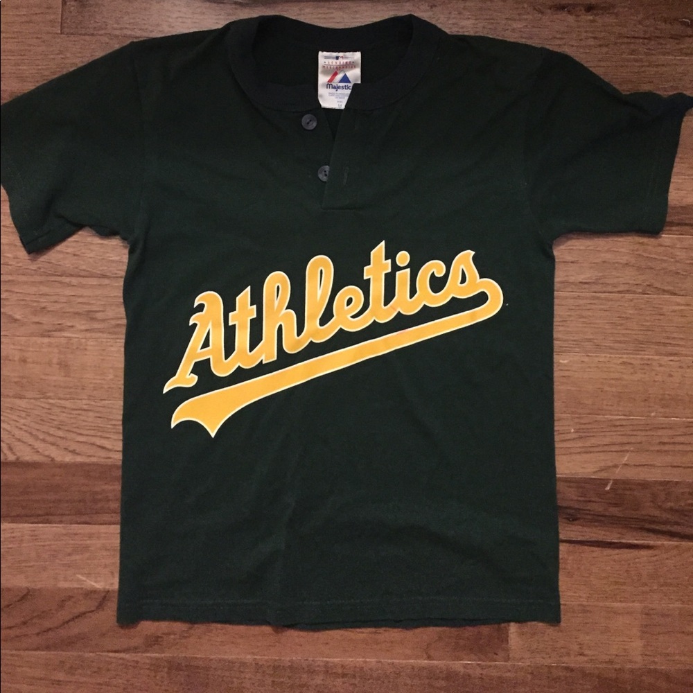 Vintage Athletics T-shirt
