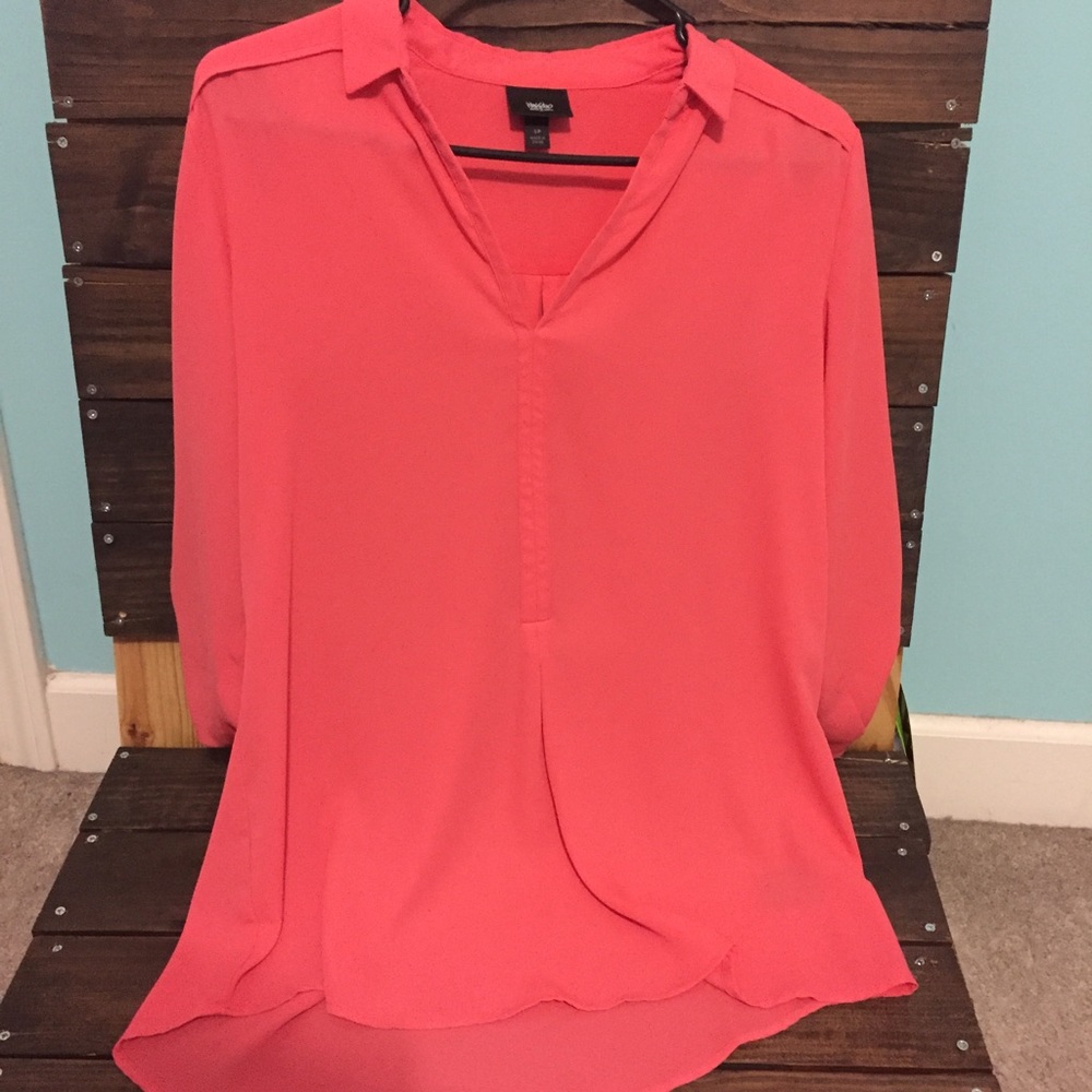 Mossimo lightweight casual v neck blouse - Coral