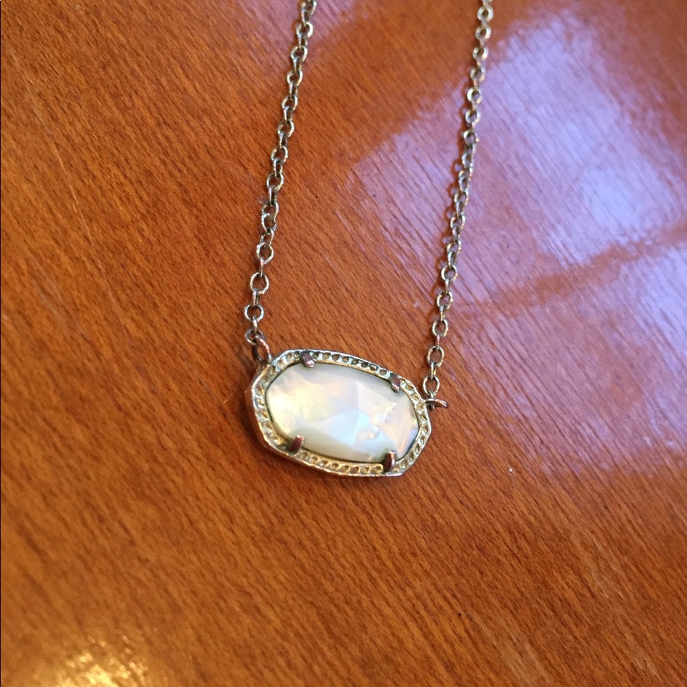 Kendra Scott mother of pearl Elisa necklace
