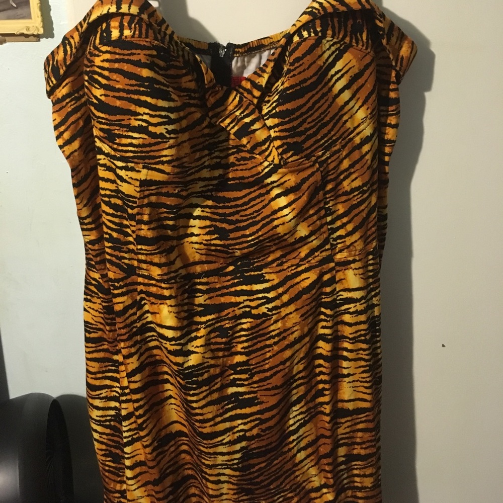 💛TIGER PRINT DRESS PIN UP GIRL CLOTHING💛