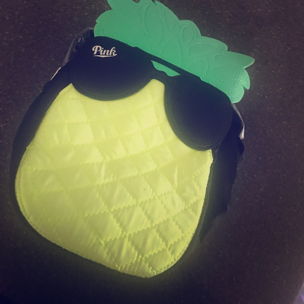 Pink mini Pineapple cooler.