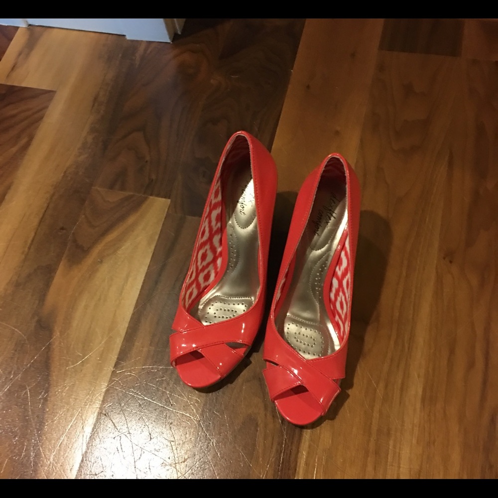 Sassy tangerine wedges; size 7.5m worn twice.