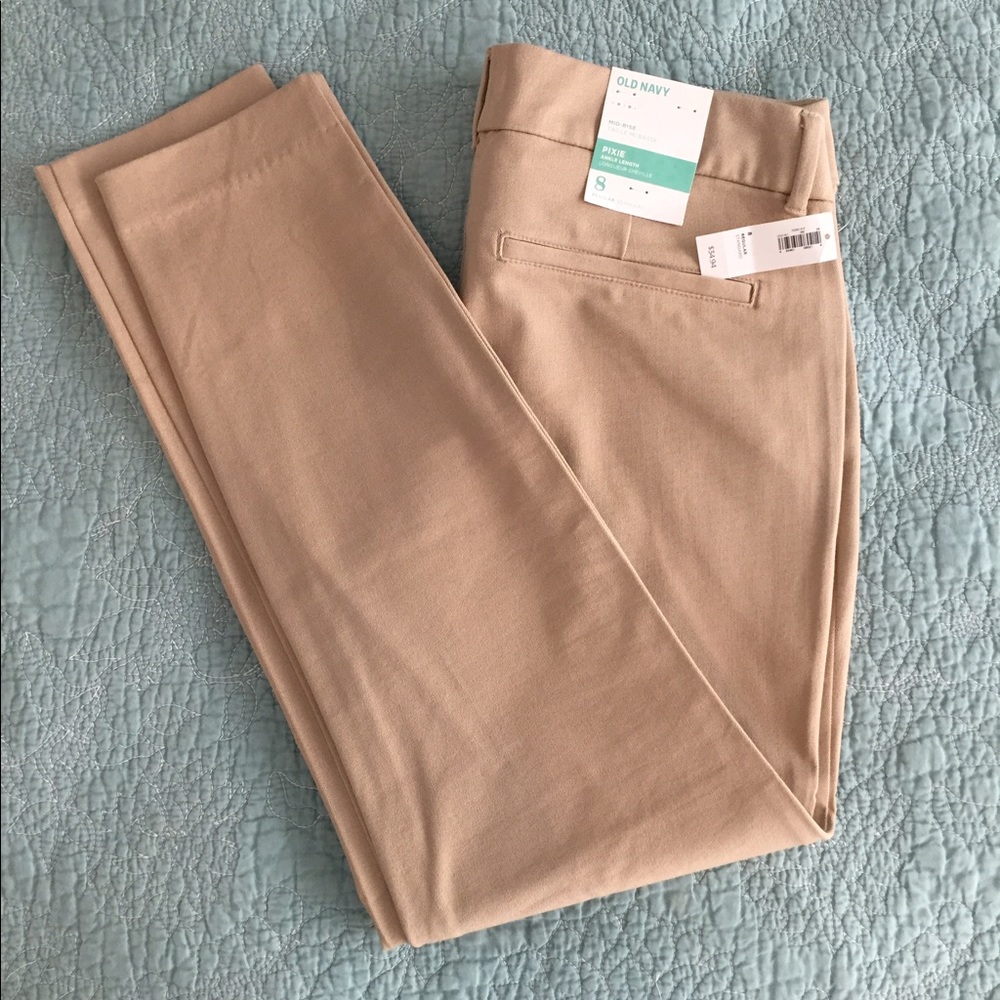 NWT Pixie Ankle Length capris, tan