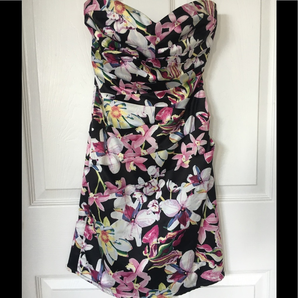 Floral strapless cocktail dress XS - Lipsy