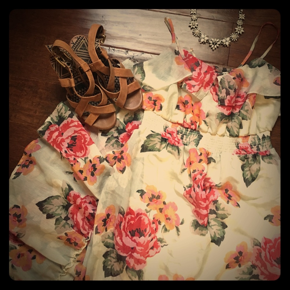 Floral Ruffle Maxi Dress