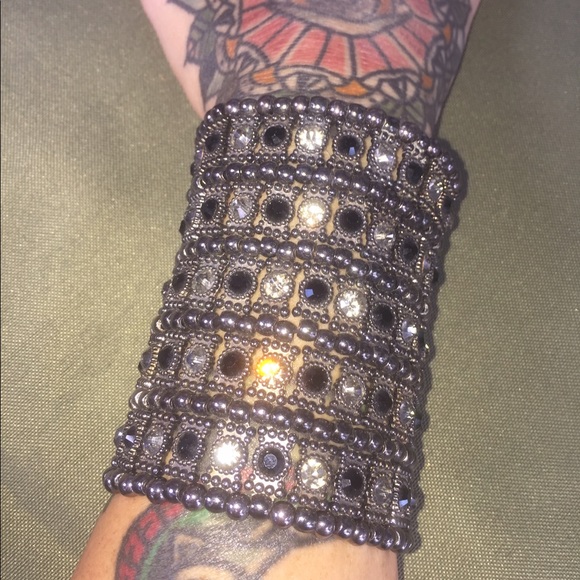 Swarovski crystal elastic cuff - Picture 2 of 4