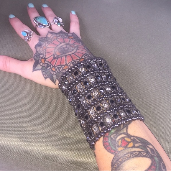 Swarovski crystal elastic cuff - Picture 3 of 4