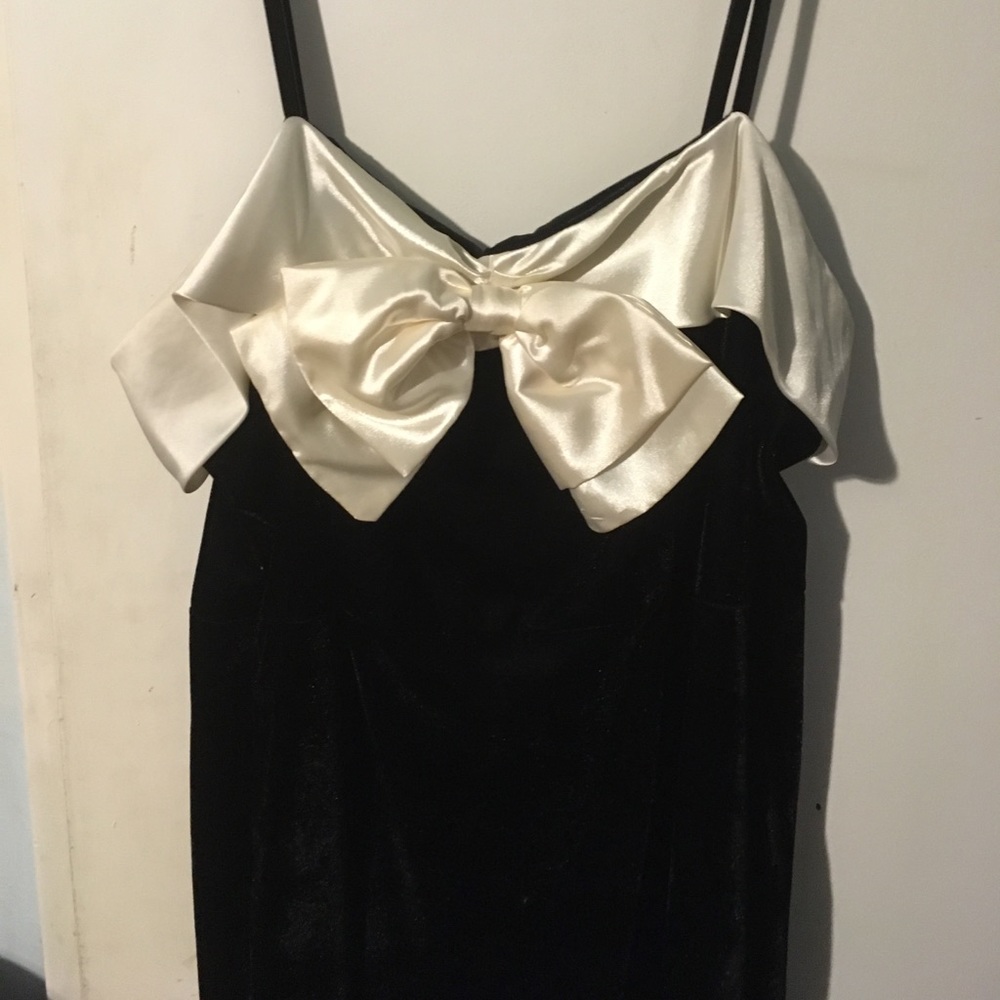 🖤 TATYANA BOUTIQUE VELVETEEN DRESS WITH SATIN🖤