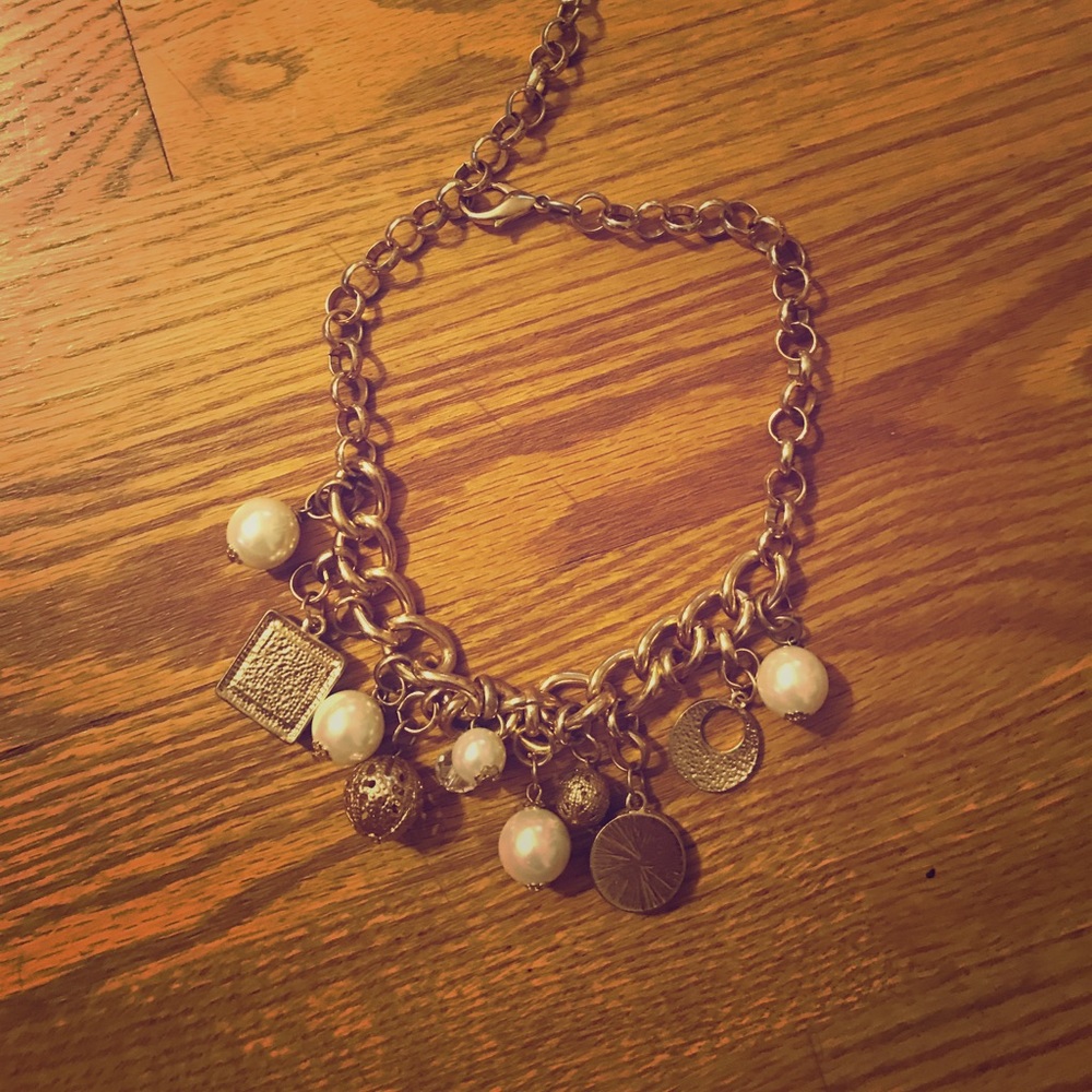 Statement necklace