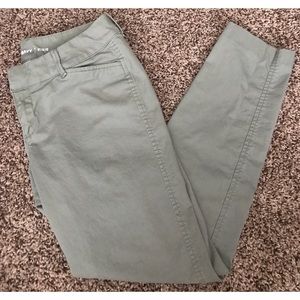 Old Navy Green Pixie Pants