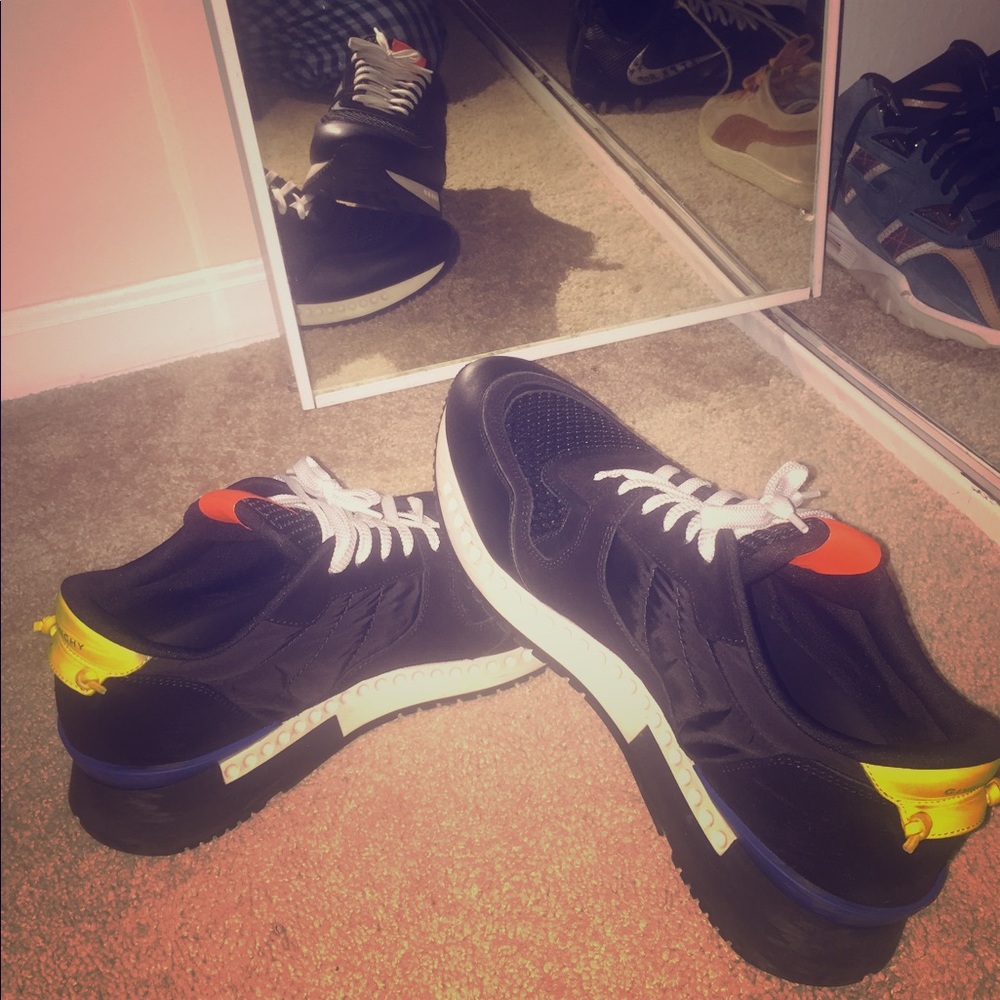 Givenchy Runner's