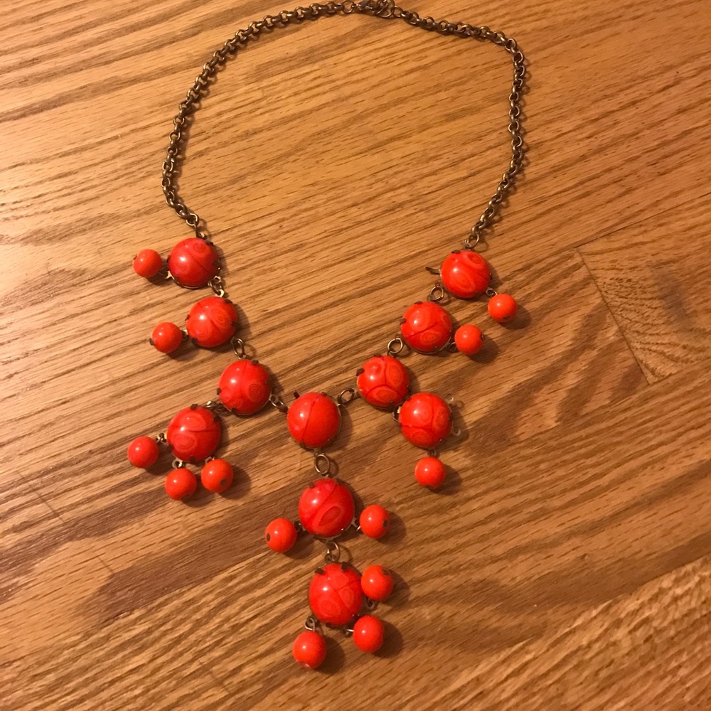 Statement necklace